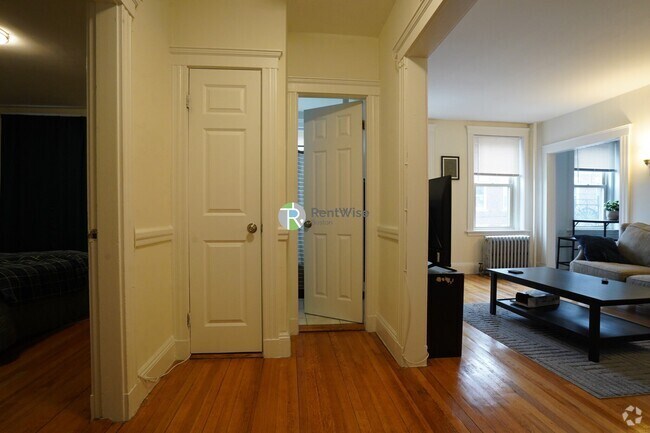Building Photo - 1848 Commonwealth Ave Rental