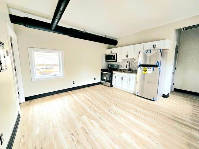 Photo - 486 Franklin St