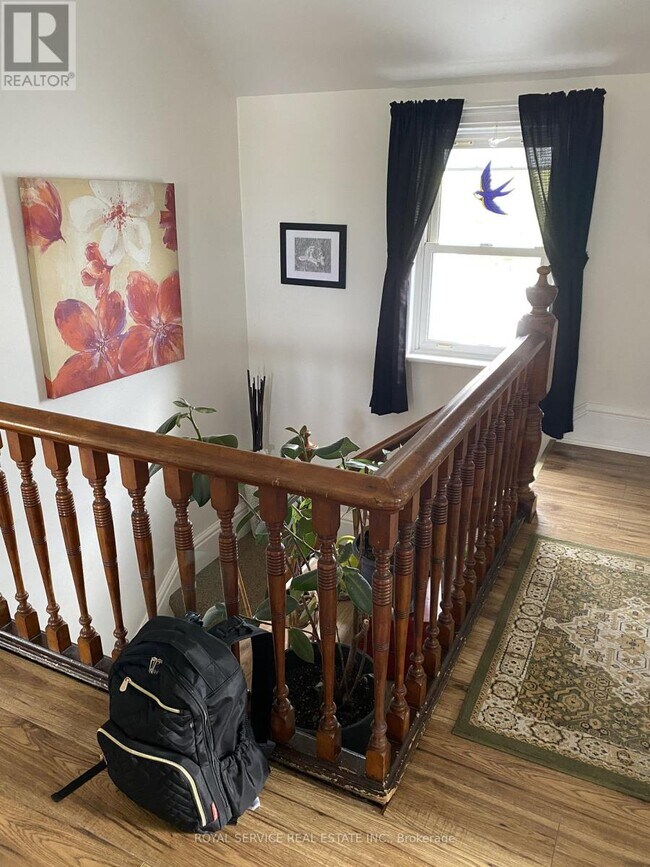 Photo - 105 Havelock St Unit Upper