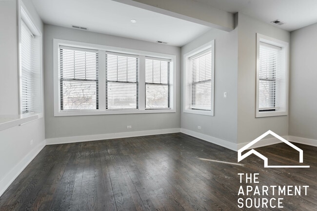 Photo - 2626 N Rockwell St Unit 3F