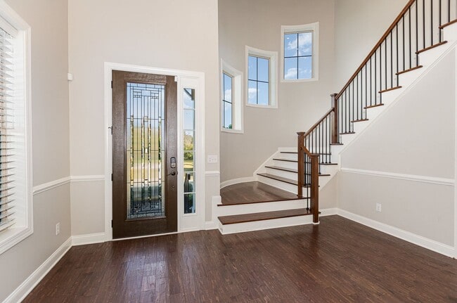 Photo - Stunning 5-Bedroom, 5-Bathroom Home with Chef's Kitchen and Luxurious Features
