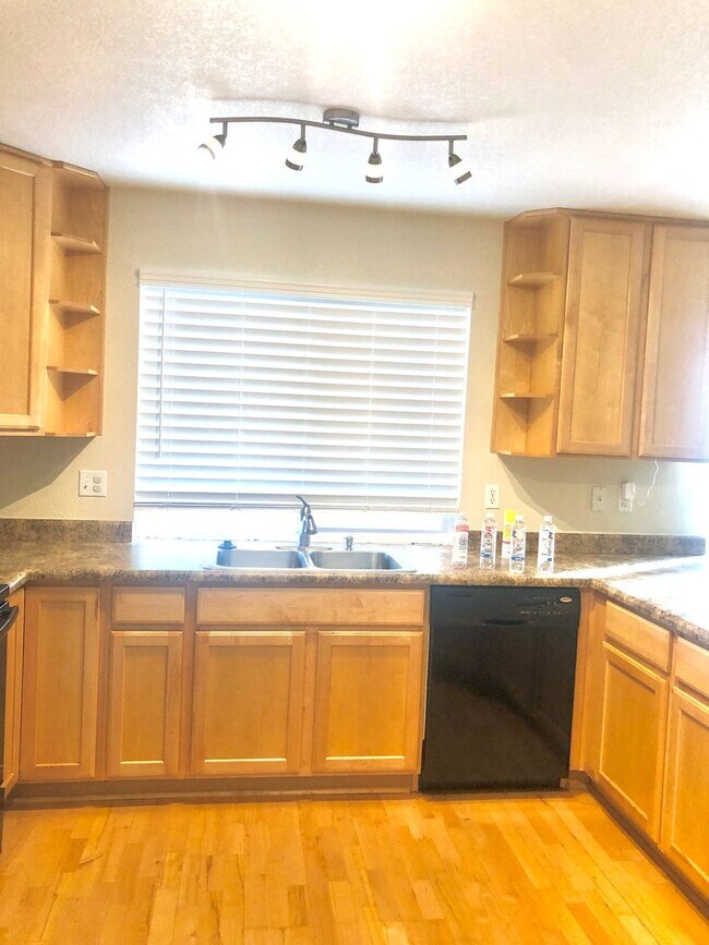 Photo - Pristine 3 bed/2 bath home