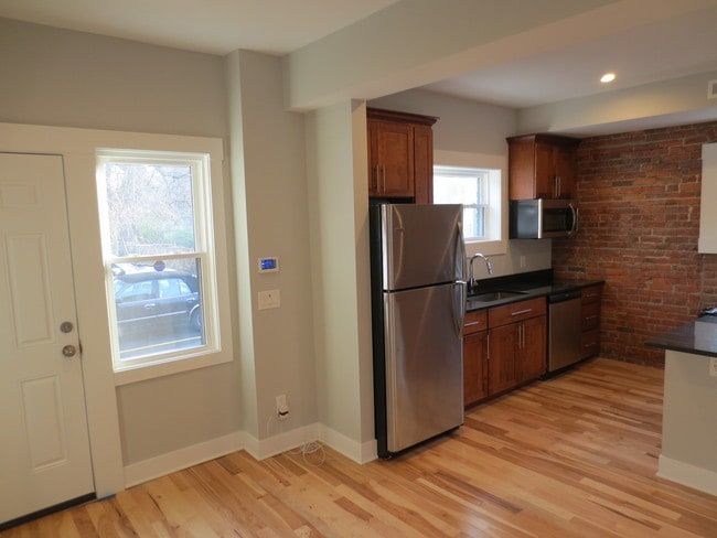 Photo - 4415 Franklin Blvd