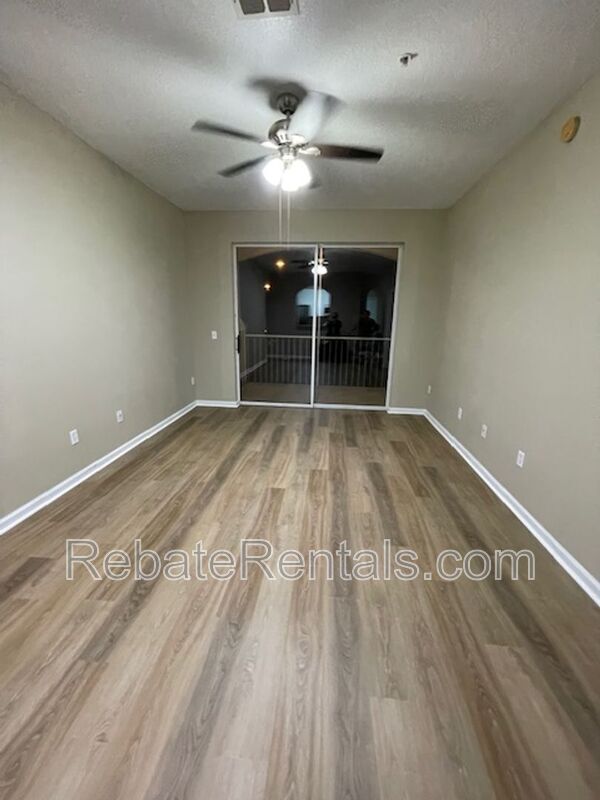 Photo - 7801 Point Meadows Dr Unit 8307