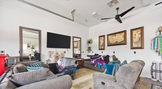 Photo - Affordable studio for rent in a great neighborhood