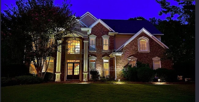 Photo - 245 Lockmeade Way