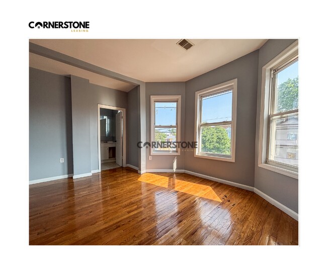 483 Avon Ave Unit 3