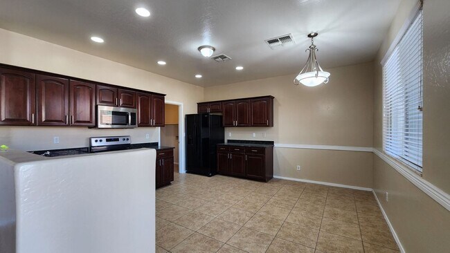 Photo - 42564 W Palmyra Ct