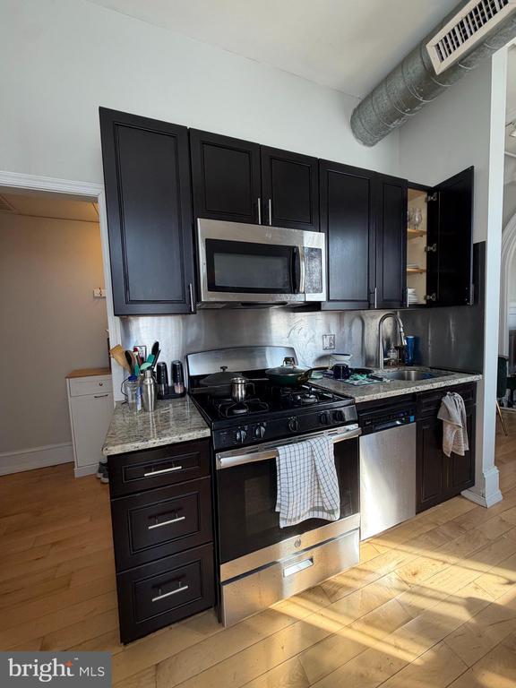 Photo - 2034 Chestnut St Unit 2R