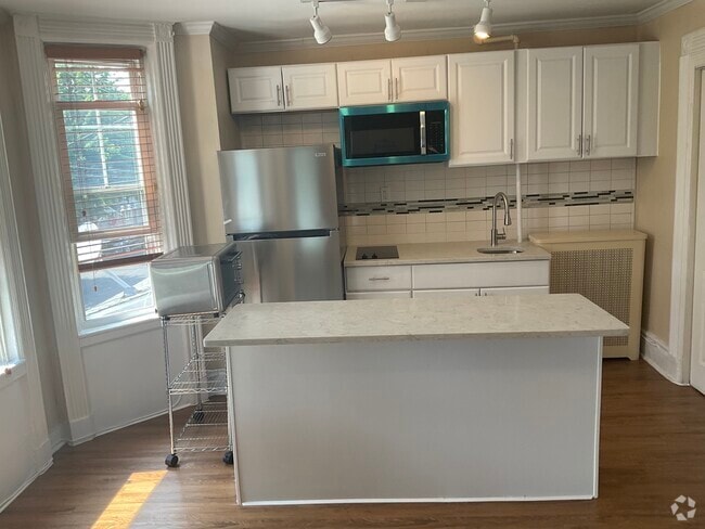 Building Photo - 167 Cleveland St Unit 2 Rental