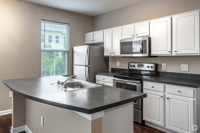 The Maple 1BR, 1BA - Kitchen