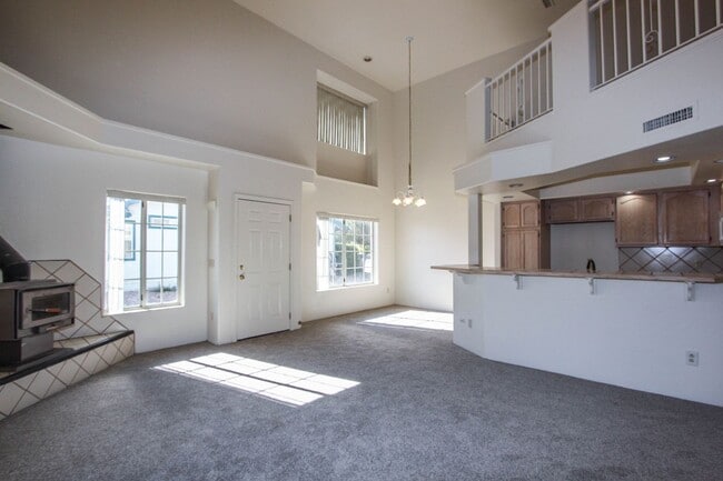 Photo - 3249 N Hedgewood Dr Unit #B