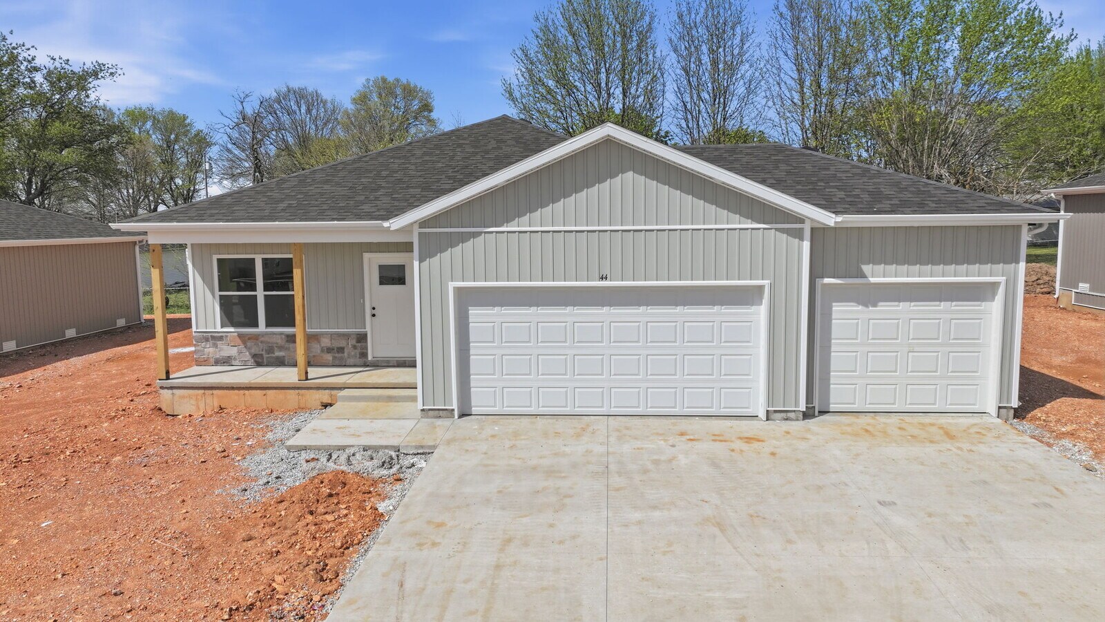 Photo - 44 Whitley Ln