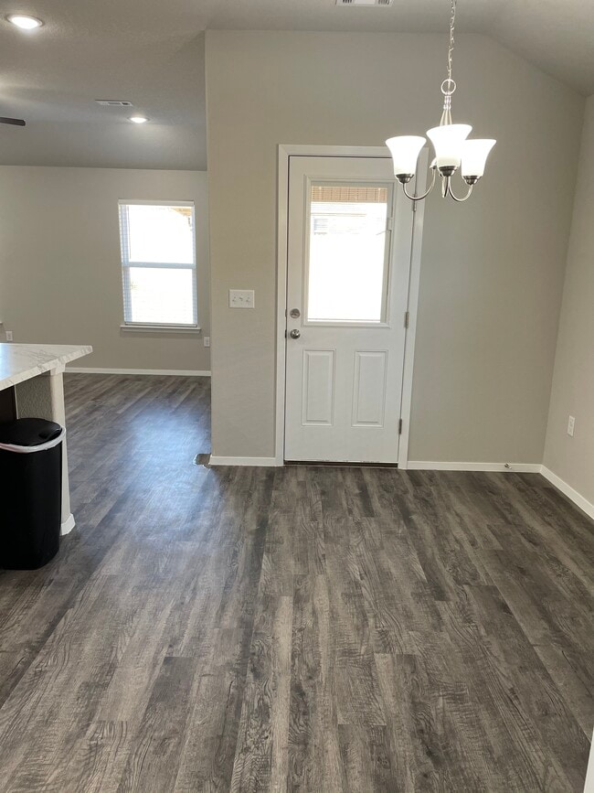 Photo - 6900 SW Whitmarsh Rd