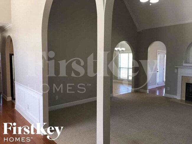 Photo - 388 Waterford Cove Trail