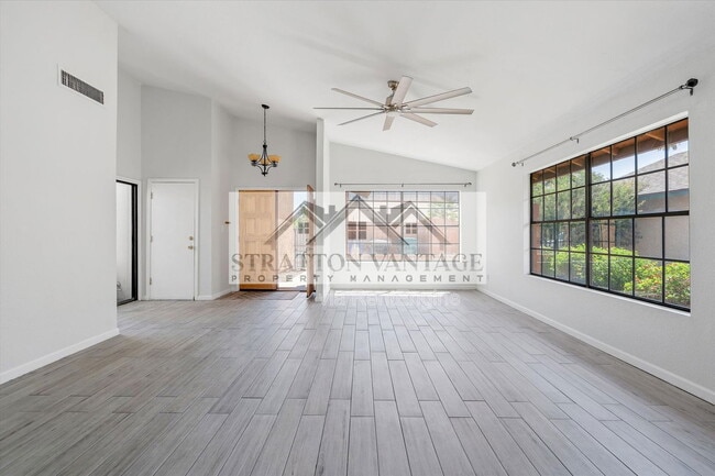 Photo - 2142 S Las Palmas