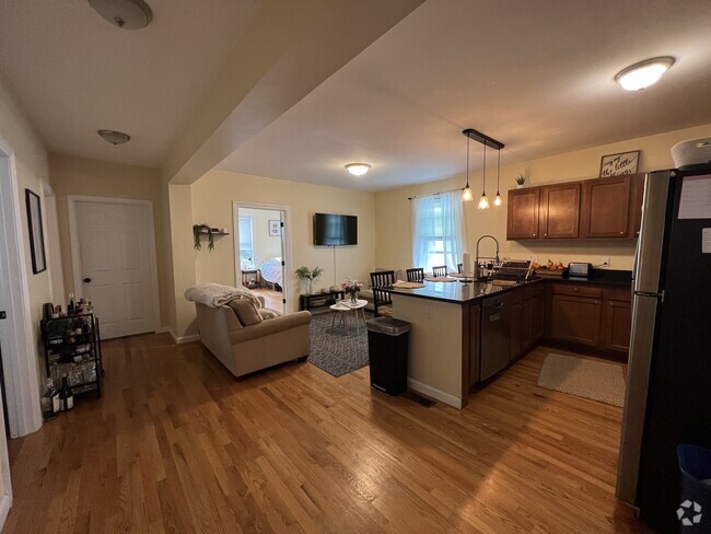 Building Photo - 34 Gorham St Unit 1 Rental