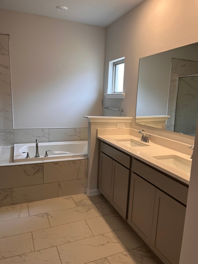 Photo - 127 Willow Rose Ln