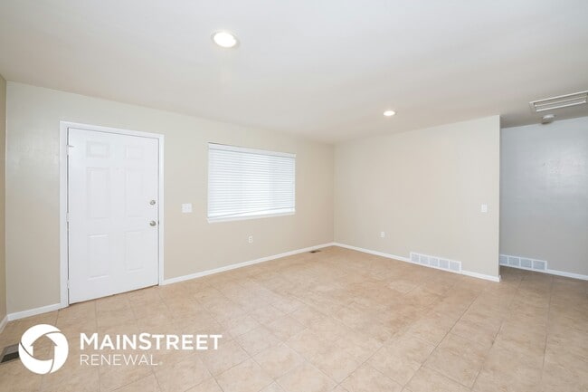 Photo - 8563 Dover Ct