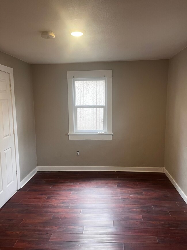 Photo - 1216 Rigby Ln