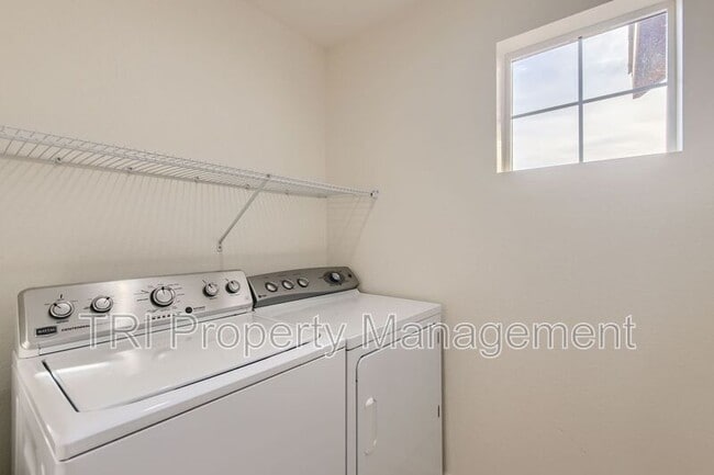 Photo - 645 W 171st Pl