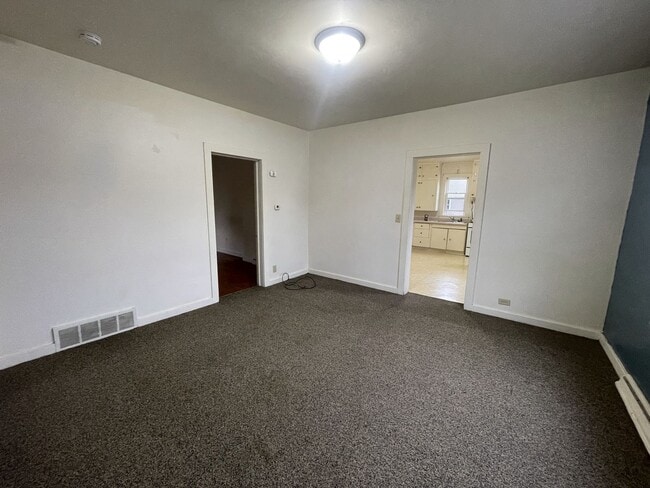 Photo - 600 W Lincoln Ave Unit Lincoln, 600