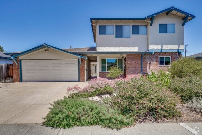 Building Photo - Welcome to this Beautifully Updated 3 Bed ... Rental