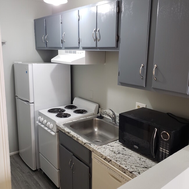 Photo - 926 Southbridge St Unit 15
