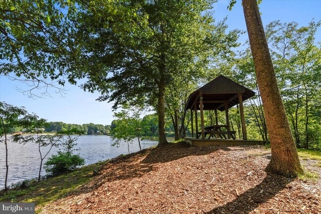 Building Photo - 4400 Loganberry Ln