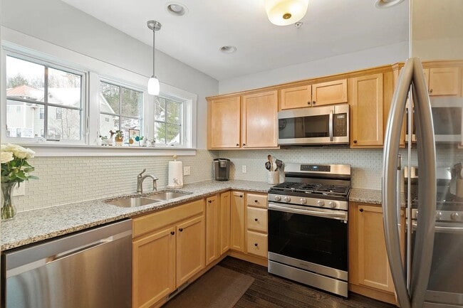 Photo - 337 Mount Support Rd