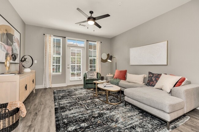 Sala de estar - Argento at Oakland Springs Apartments