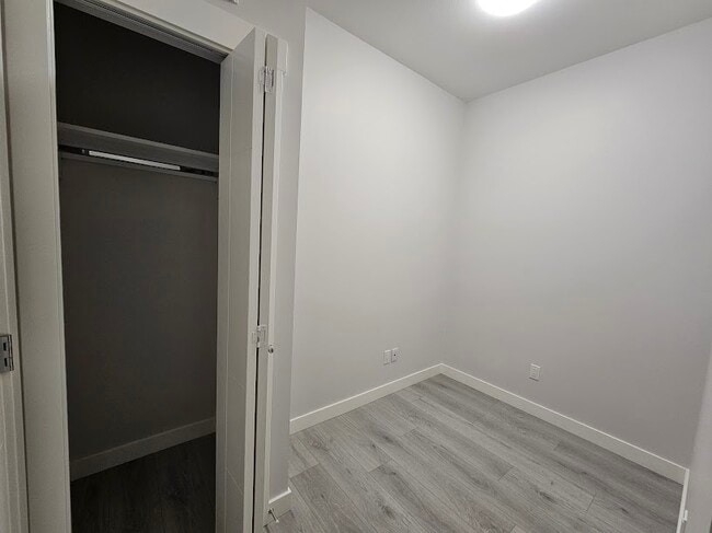 Photo - 33886 Pine St Unité 520