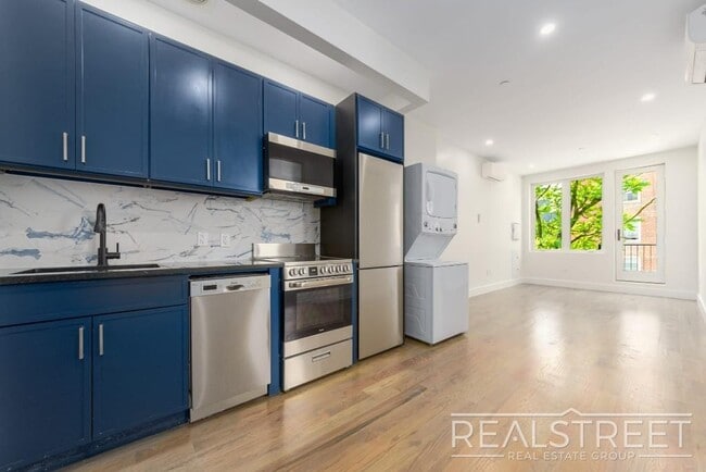 Photo - 1734 Nostrand Ave Unidad 2B