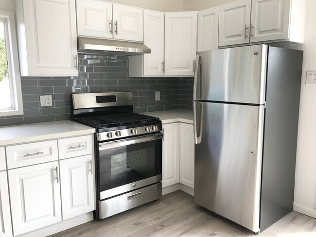 Building Photo - 6856 Quakertown Ave Unit 2 Rental