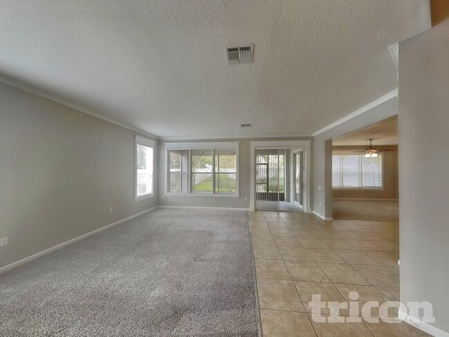 Photo - 2012 Crossvine Ln