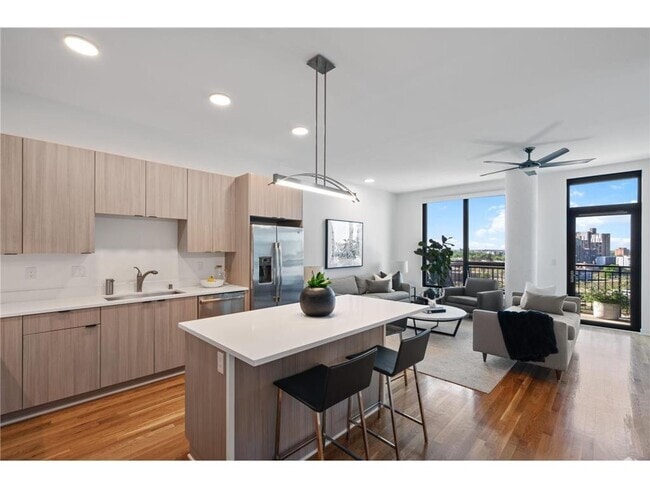 Building Photo - 1240 S 2nd St Unit 1025 Rental