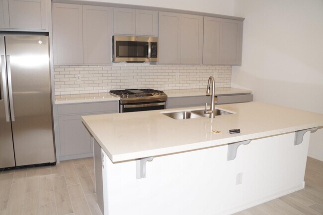 Photo - 3809 N 100th Dr
