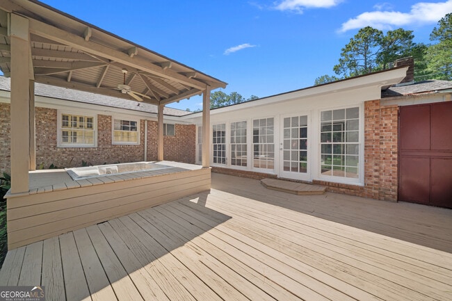 706 Gentilly Rd
