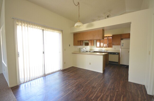 Photo - BEAUTIFUL, SPACIOUS 2 BED AND 2 BATH HOME ...