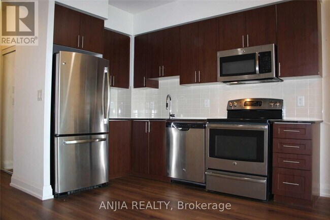 Photo - 7165 Yonge St Unité 2211