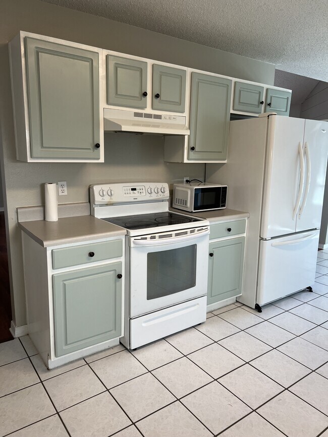 Photo - 160 Nicole Ln