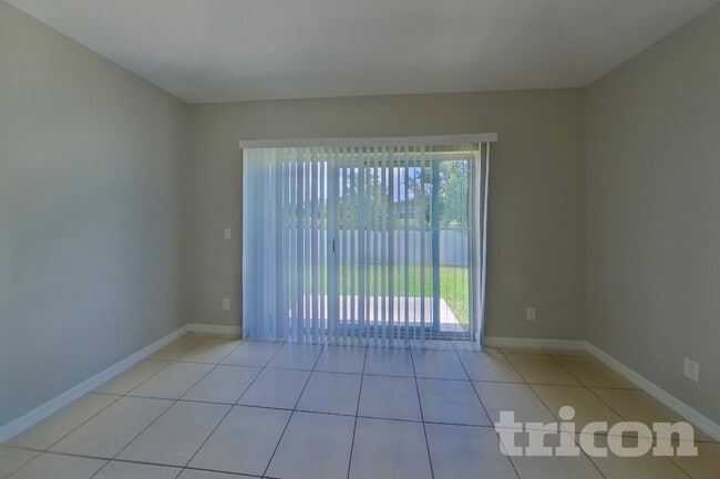 Photo - 3720 Briarwood Estates Cir