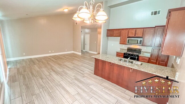 Photo - 5509 Baja Dr