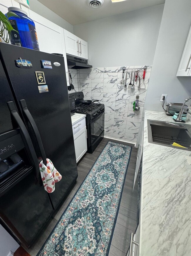 Photo - 114 Neptune Ct Condo Unit 8114H
