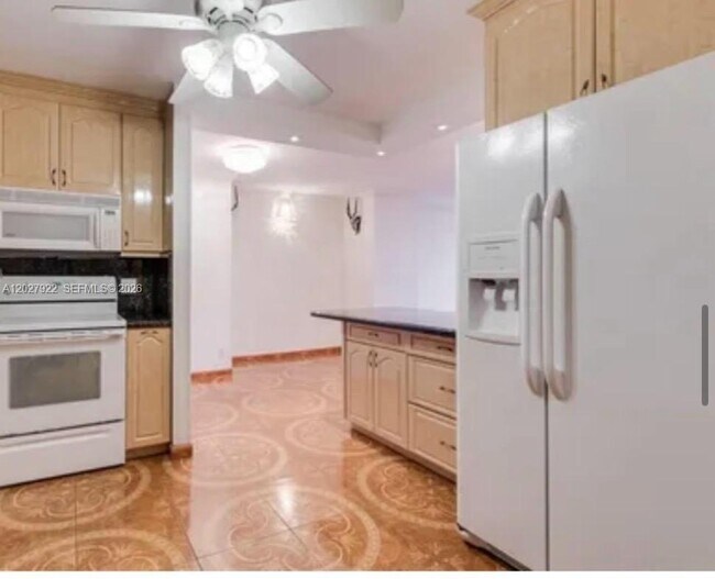 Photo - 2500 Parkview Dr Unit 1712