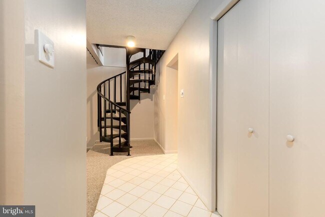 Photo - 187 Uxbridge Dr Townhome