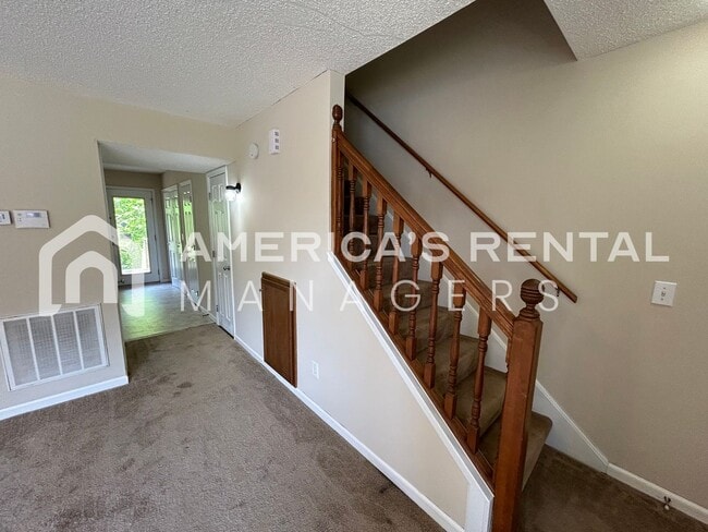 Photo - 5136 Falling Creek Ln
