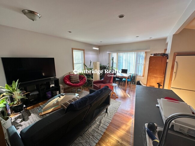 Photo - 135 Columbia St Unidad 1B