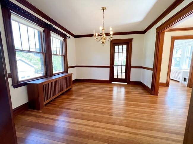 Photo - 15 Ledyard St