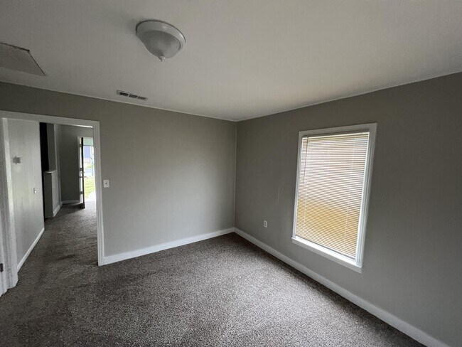 304 W Lincoln Ave Unit 1